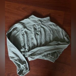 Ivy Green Aéropostale Crop Sweater